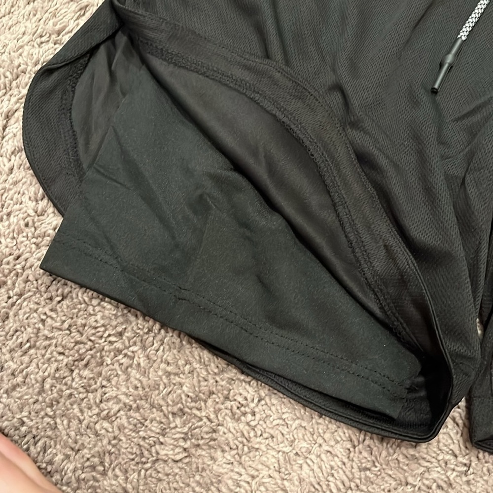 Men’s workout shorts - Picture 2 of 10